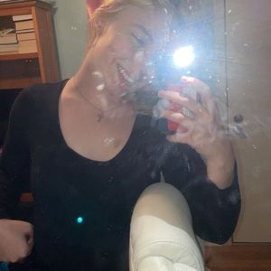 Meet your Posher, Casey